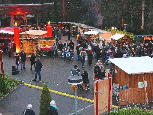 Weihnachtsmarkt zieht viele Besucher an